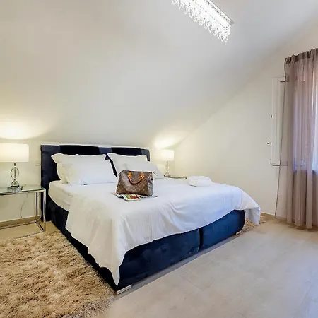 Petrus Tatil Evi Pucisca
